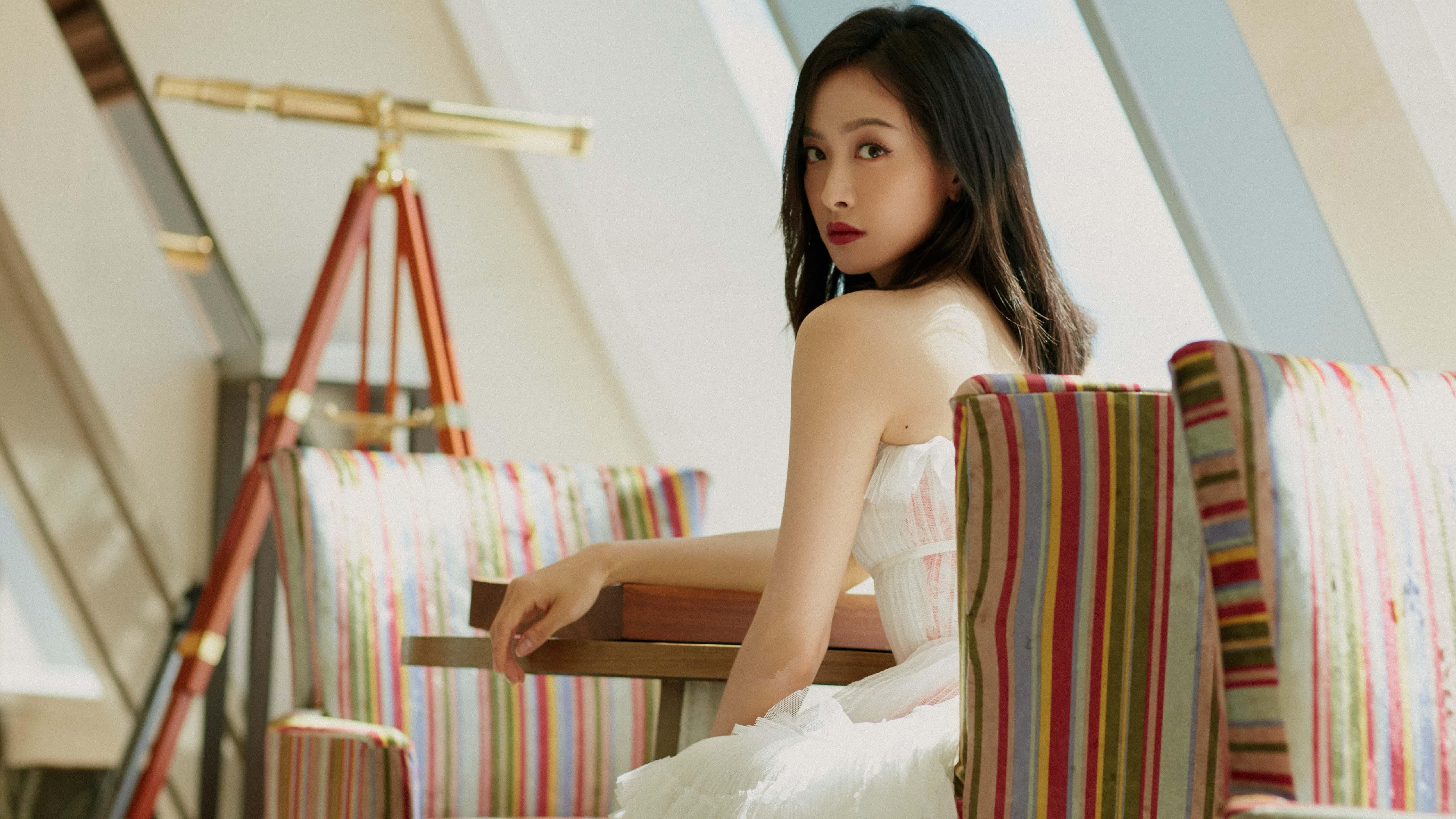 爱游戏 电竞-女子篮球联赛季后赛进入高潮，焦点赛事火爆，女子篮球赛制